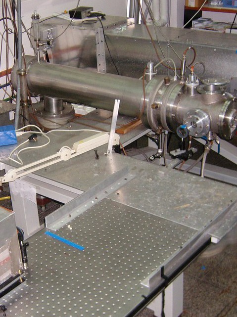 Picture of Nanosecond timescale coaxial water forming line generator